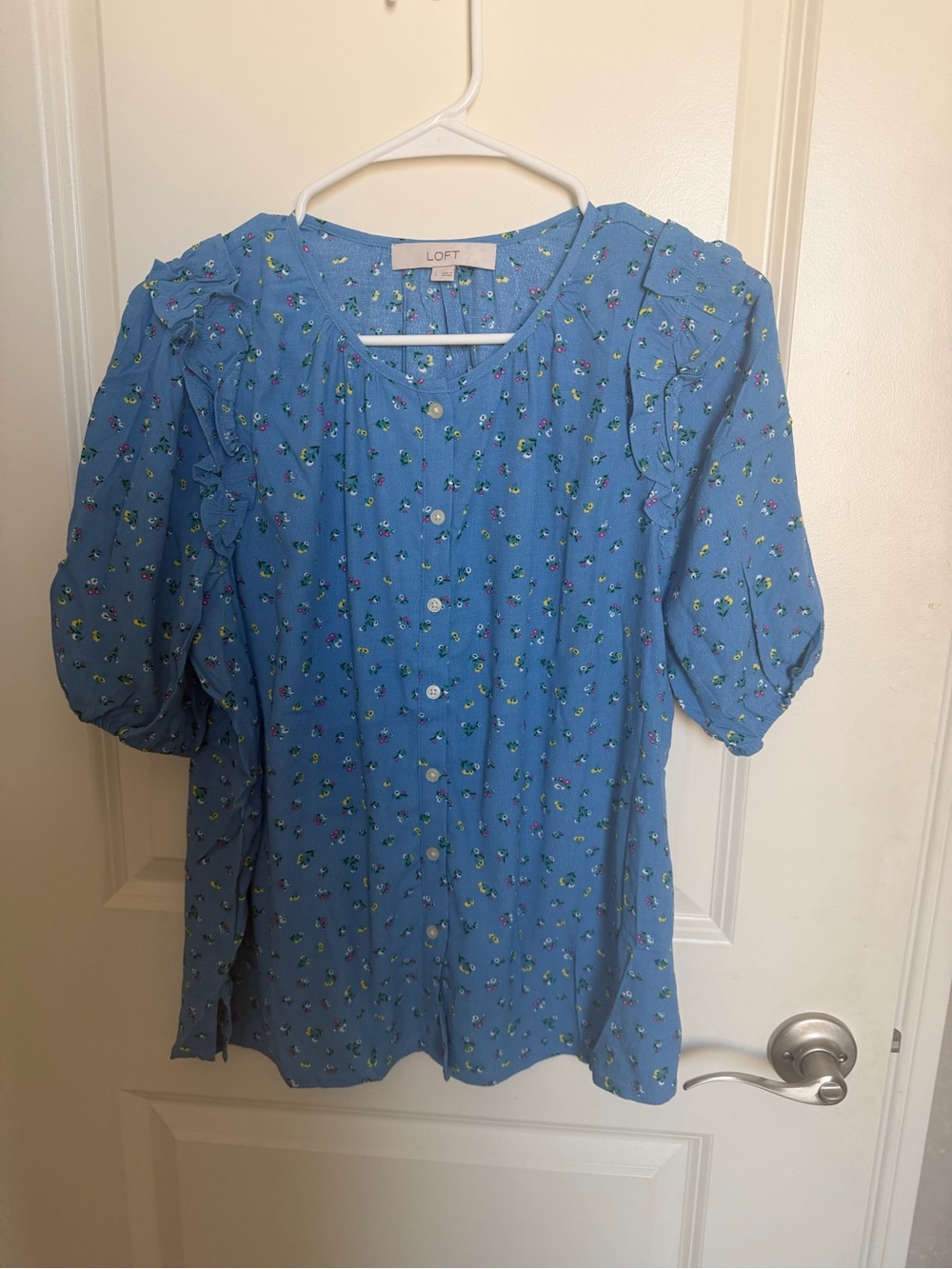 LOFT Sky Blue Floral Button-Front Ruffle Sleeve Blouse